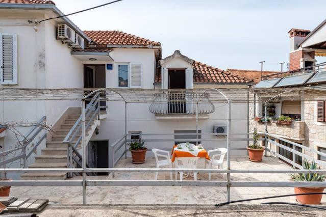 Apartments Lima Lazaneo Jelsa  Εξωτερικό φωτογραφία