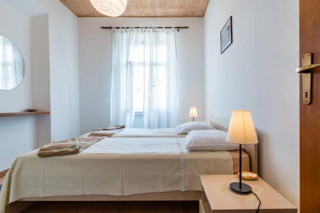 Apartments Lima Lazaneo Jelsa  Εξωτερικό φωτογραφία