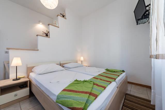 Apartments Lima Lazaneo Jelsa  Εξωτερικό φωτογραφία